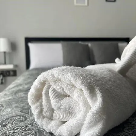 Apto Familiar Balcones A La Muralla