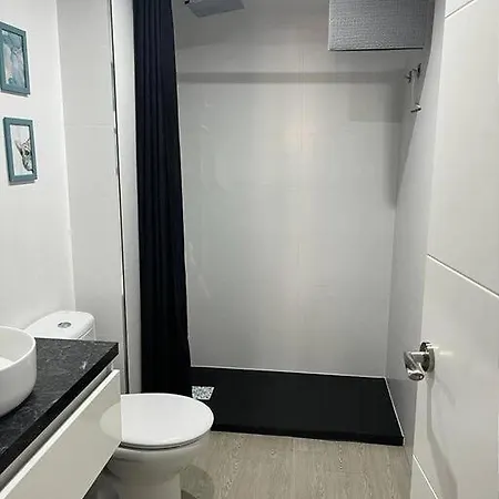 Apto Familiar Balcones A La Muralla